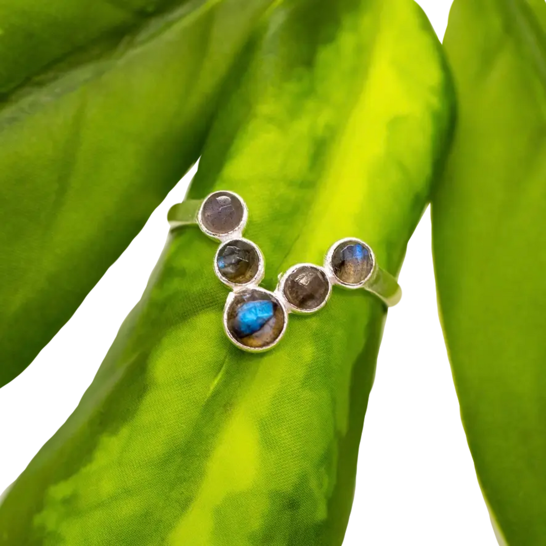Sterling Silver Labradorite V Ring
