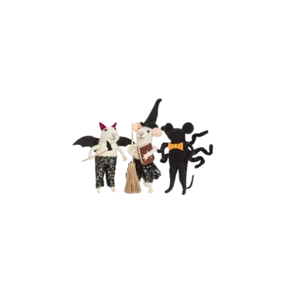 Witchy Mice in Halloween Costumes