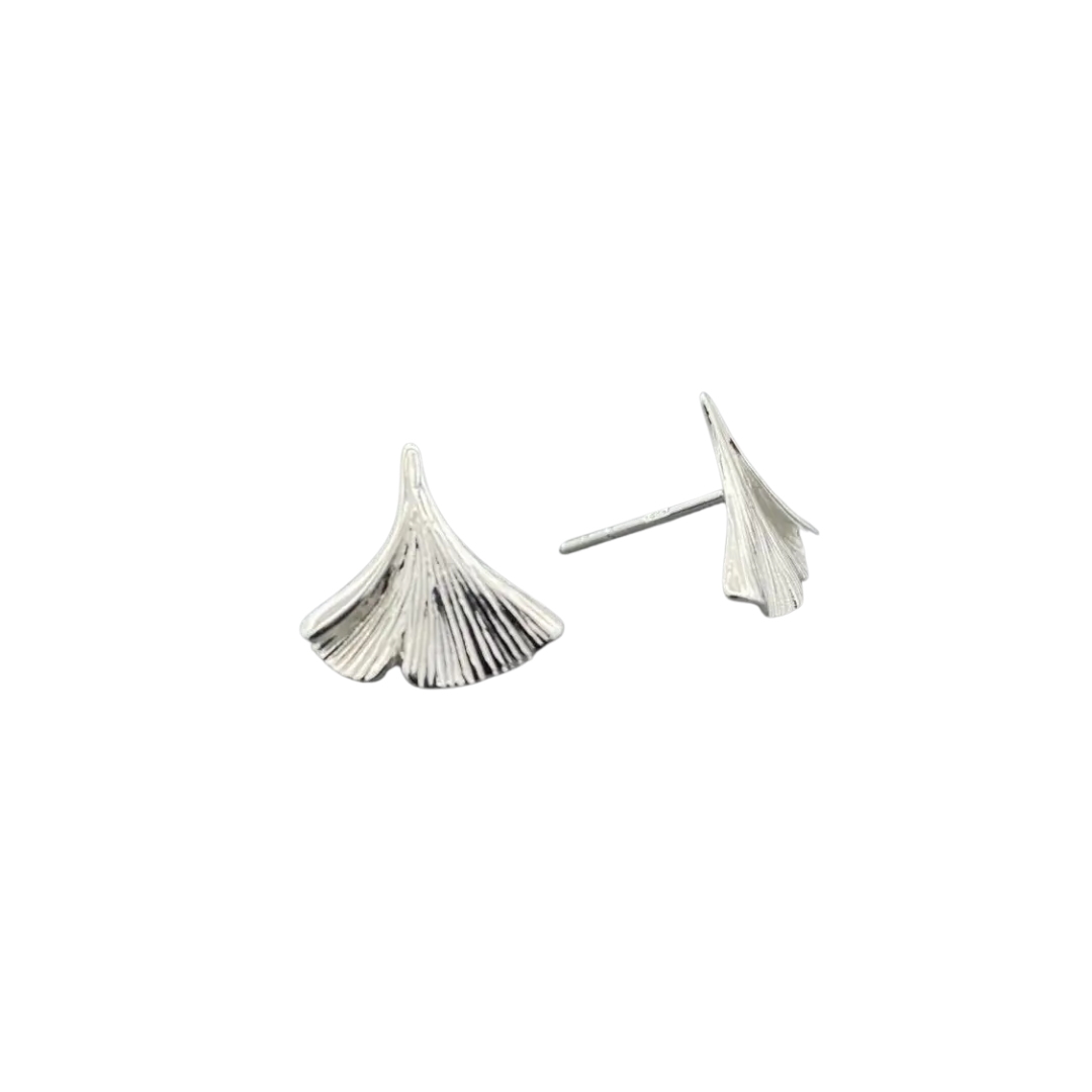 Ginkgo Leaf Studs