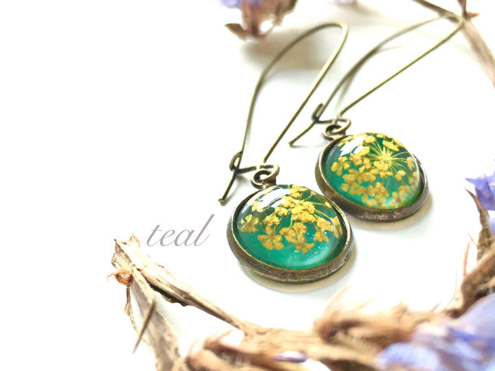 Queen Anne's Lace Small Resin Drop Earrings