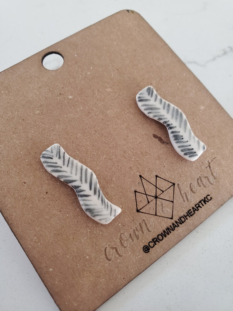 Squiggle Studs